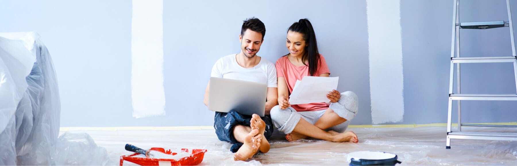 couple on floor planning home project